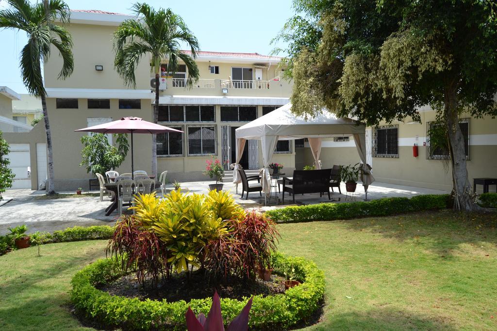 Urdesa Suites Hotel 과야킬 외부 사진