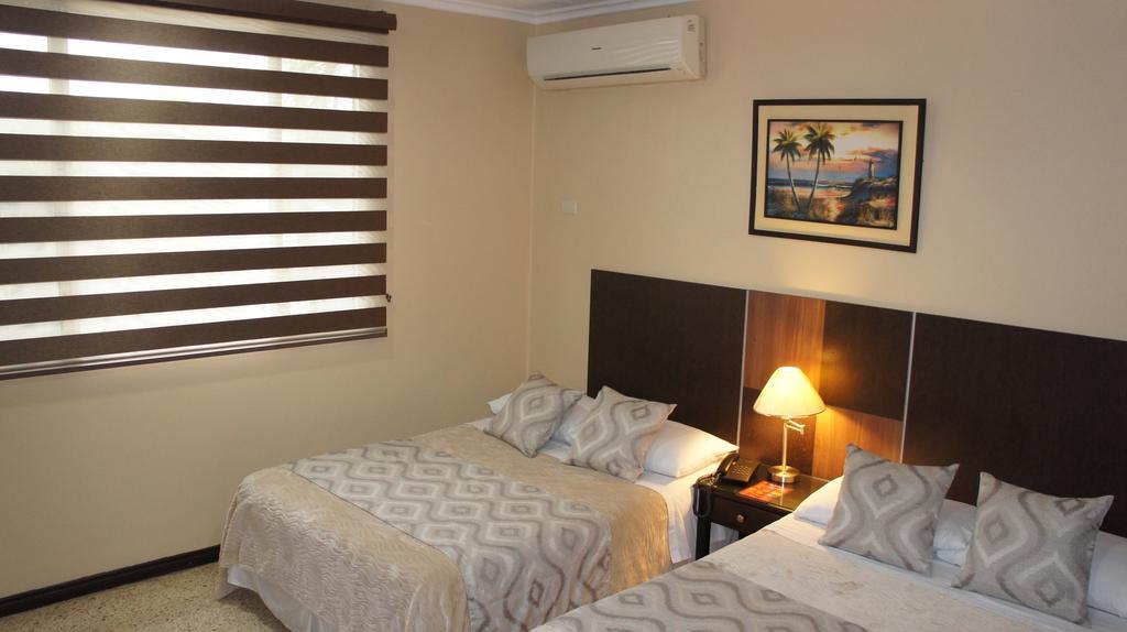 Urdesa Suites Hotel 과야킬 외부 사진