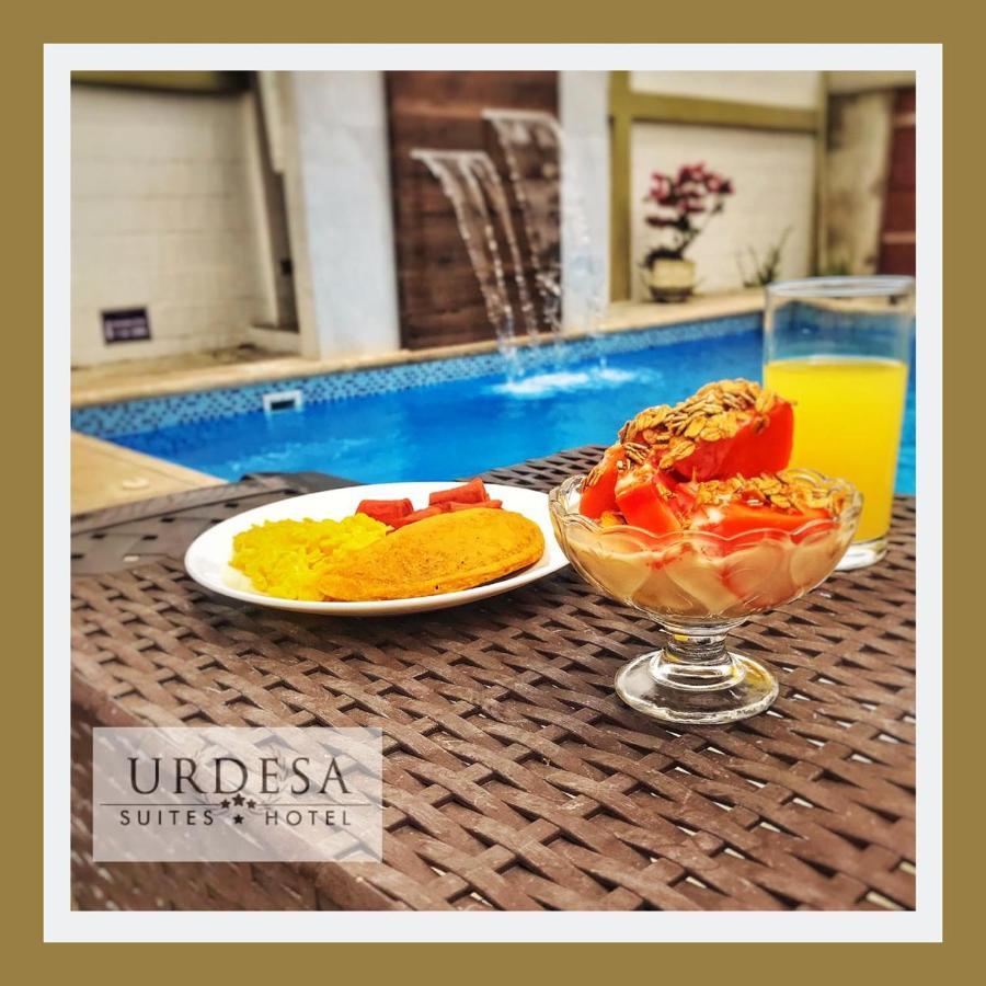 Urdesa Suites Hotel 과야킬 외부 사진